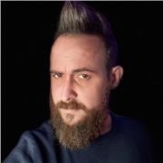 Grafico Freelance offre la propria candidatura come insegnante di Graphic Design